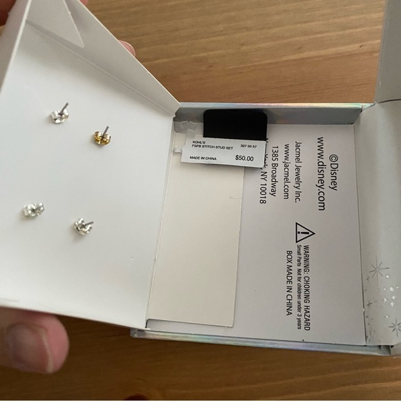 Disney Lilo & Stitch Silver Plated Earrings Set Used in box like new - Picture 4 of 8